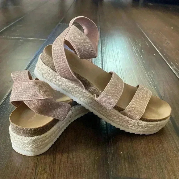 Madden Girl Other - Madden Girl big girl Platform Wedge Sandal size 3